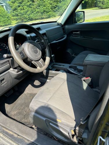 2011 jeep liberty sport