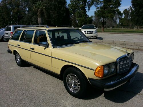 1979 mercedes 300 td wagon, clean!!!