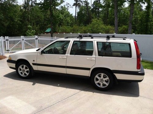 1999 volvo v70 x/c awd wagon 4-door 2.4l