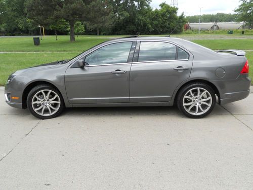 Purchase Used 2012 Ford Fusion Se 25 Liter Only 9ksyncspoilersunrooftintsrebuilt In