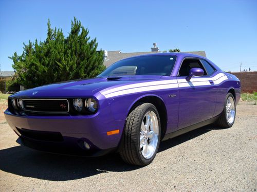 2010 dodge challenger r/t classic coupe 2-door 5.7l