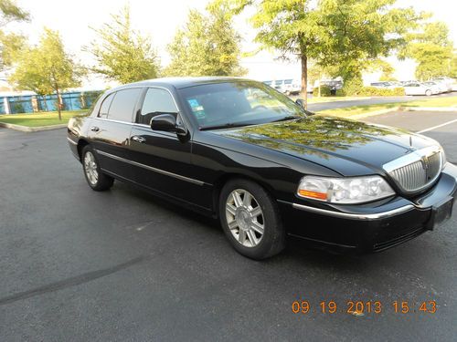 2007 lincoln town car l-door