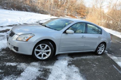 2007 nissan maxima se sedan 4-door 3.5l one owner clean carfax report no reserve