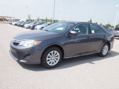 2014 toyota camry le