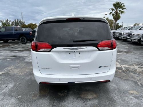 2018 chrysler pacifica hybrid limited