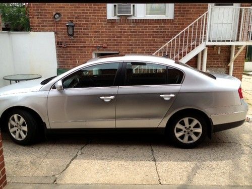 2007 volkswagen passat 2.0t sedan 4-door 2.0l