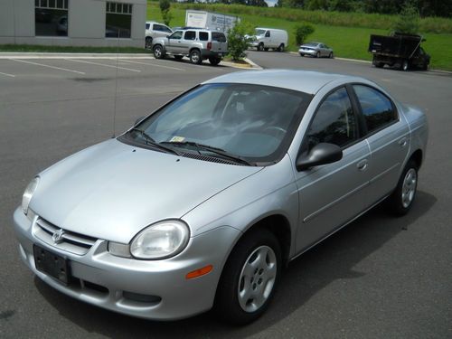 2002 dodge neon base sedan 4-door 2.0l / automatic / a/c / great commuter car