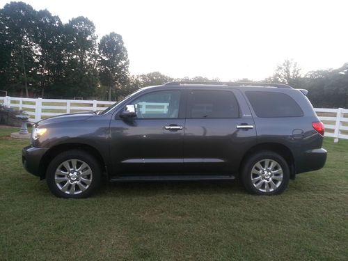 2012 toyota sequoia platinum 4x4 26kmiles