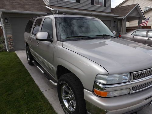 2005 chevrolet suburban 1500 lt sport utility 4-door 5.3l