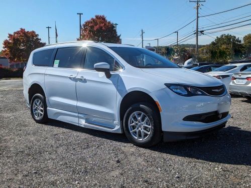 2020 chrysler van wheelchair accessible minivan handicap van side entry