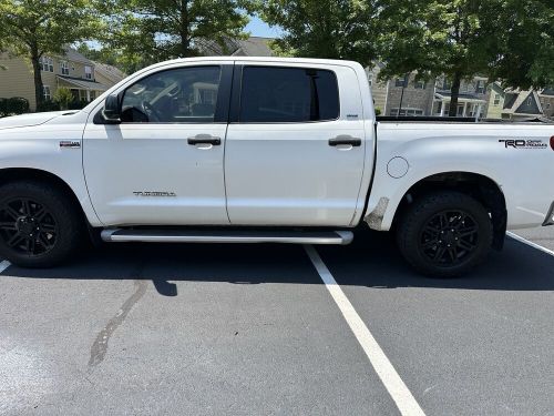 2010 toyota tundra crewmax sr5