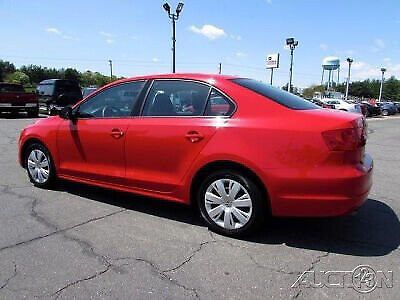 2013 volkswagen jetta 2.0l s