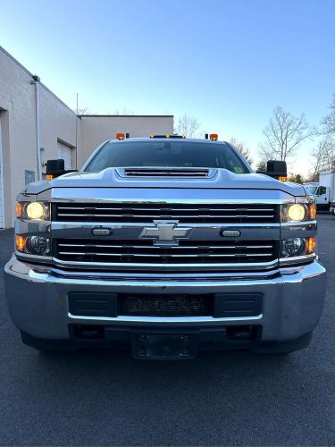 2017 chevrolet silverado 3500 duramax crew cab service truck