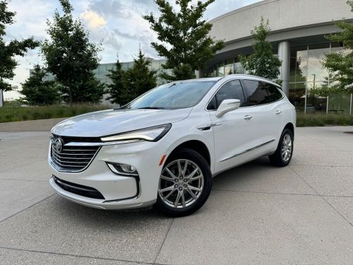 2023 buick enclave essence