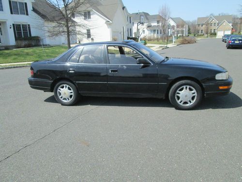 1993 toyota camry xle sedan 4-door 3.0l