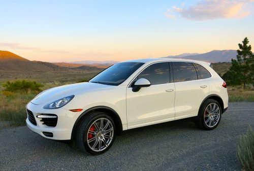 2011 porsche cayenne turbo sport utility 4-door 4.8l