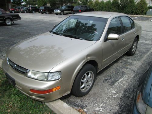 1997 nissan maxima sedan 4-door 3.0l