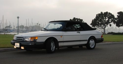 Saab 900 turbo convertible classic