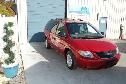 2003 chrysler town &amp; country lx 3.3l v6 25 mpg cd 3rd row minivan van 03 t and c