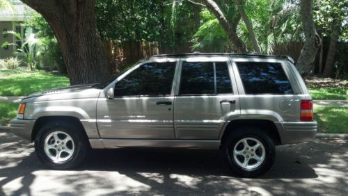 Jeep grand cherokee - limited - 5.9liter - nice jeep!