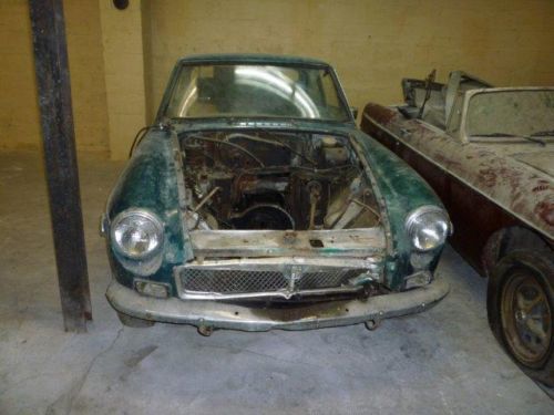 1974 mgb gt coupe barn find for restoration no engine