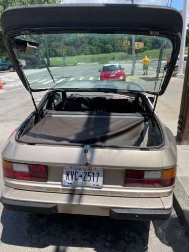 1983 porsche 944