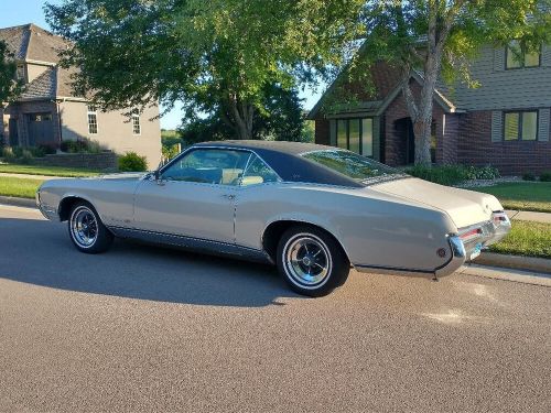 1968 buick riviera 2dr coupe