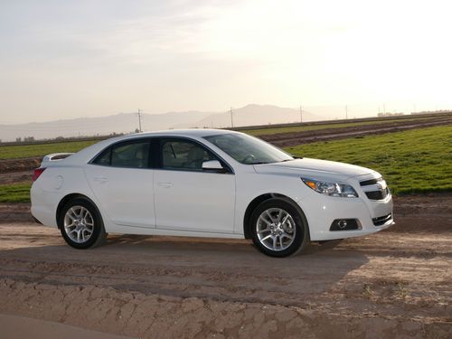 2013 malibu ltz1 eco no reserve ! like new !!