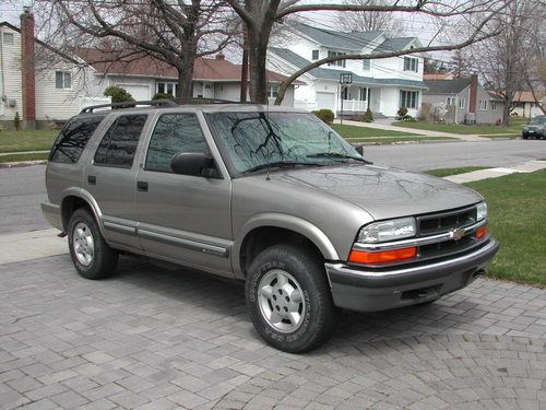 2000 chevrolet blazer ls 4-door 4wd