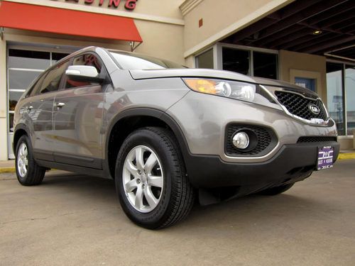 2013 kia sorento lx, 1-owner, rearview camera, more!