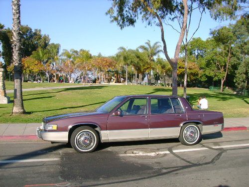 1989 cadillac sedan de ville......collectible