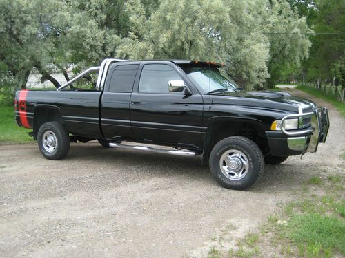 1997 dodge ram 2500 slt long box extended cab with 12 valve cummins turbo