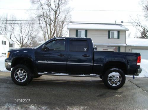 Sharp!!! 2010 gmc sierra 1500 sle 4 wheel drive tuscany badlander