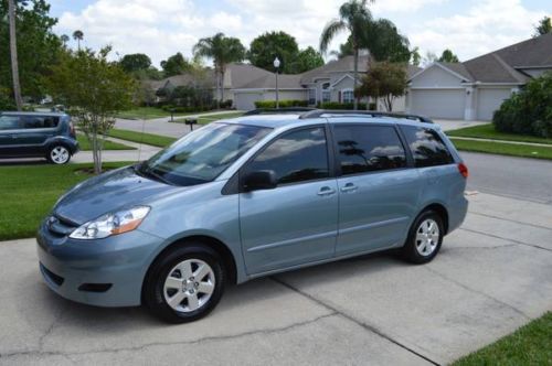 2010 toyota sienna le mini passenger van 5-door 3.5l