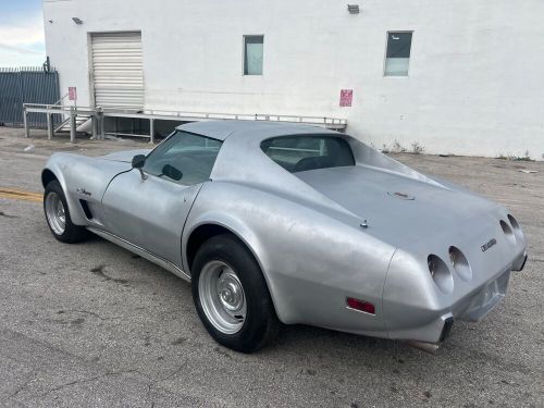 1976 chevrolet corvette