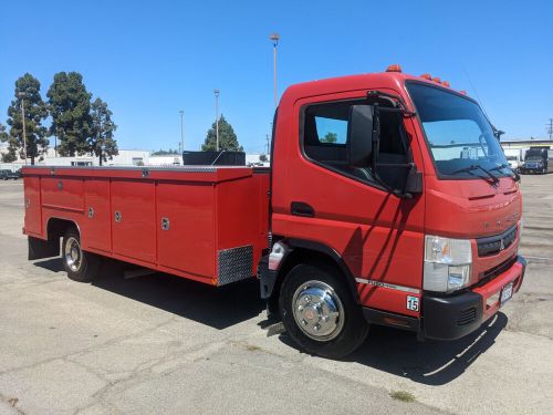 2020 mitsubishi fuso fe160 utility truck with liftgate