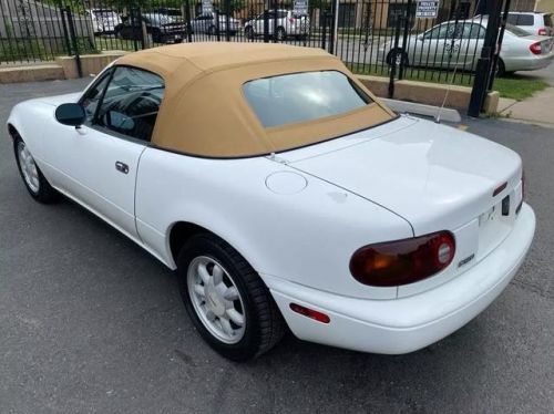 1990 mazda mx-5 miata 2d convertible