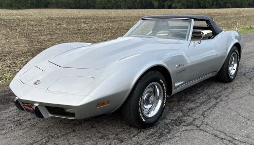 1975 chevrolet corvette deluxe leather