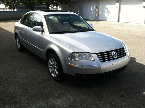 2004 volkswagen passat gls sedan 4-door 1.8l