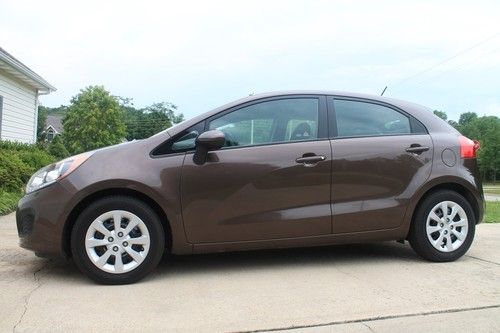 2013 kia rio ex 5 door hatchback  no reserve