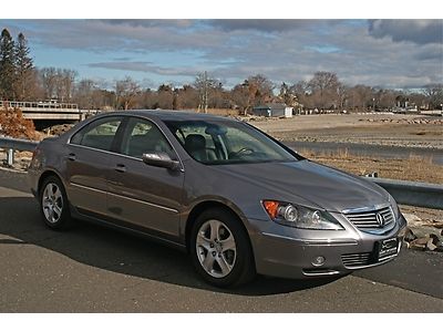 2005 acura rl "only 31,000 miles!!! gorgious!!"