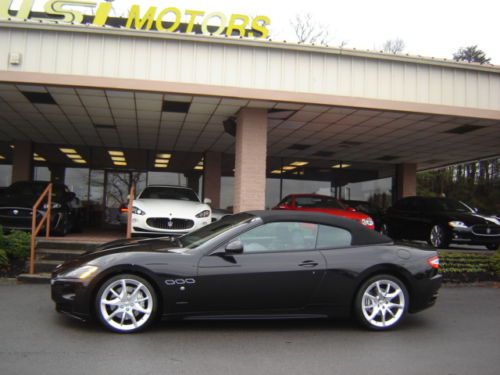 2012 maserati granturismo sport convertible 2-door 4.7l