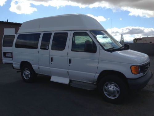 2004 ford e250 wheelchair van