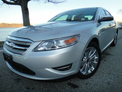 2011 ford taurus. limited.