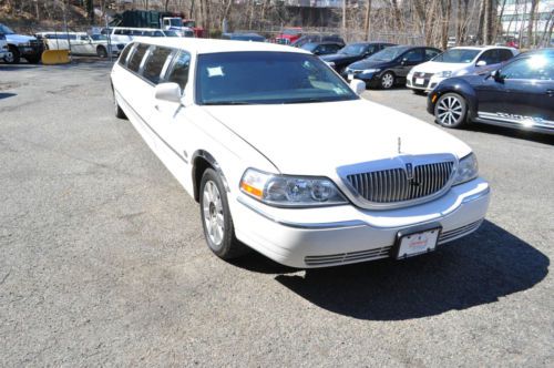 2004 lincoln town car executive limousine 120&#034;