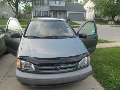 2000 toyota sienna ce mini passenger van 5-door 3.0l