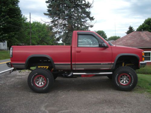 1989 chevy truck 1500 4x4 327 corvette engine, 6&#034;bds lift-3&#034;body lift