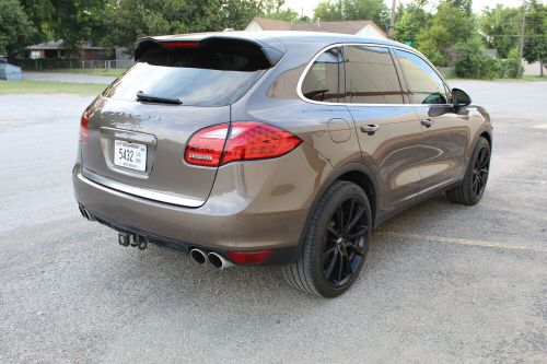 2011 porsche cayenne