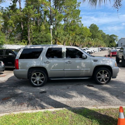 2008 cadillac escalade luxury