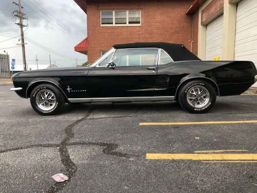 1967 ford mustang